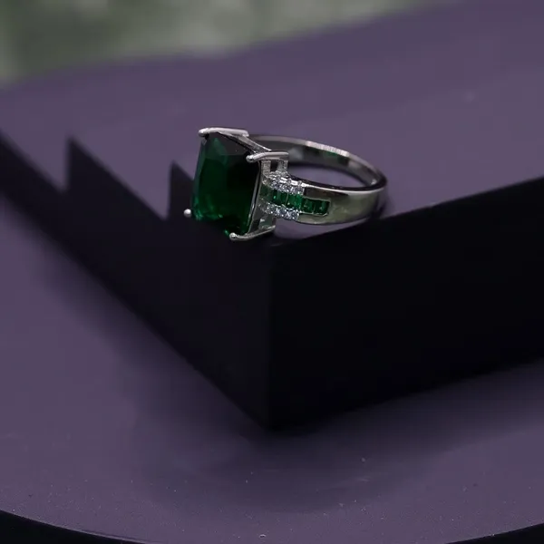 RINGS_>_LADIES_RINGS