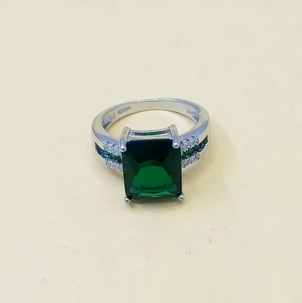RINGS_>_LADIES_RINGS