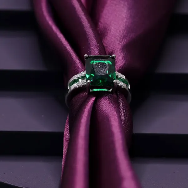 RINGS_>_LADIES_RINGS