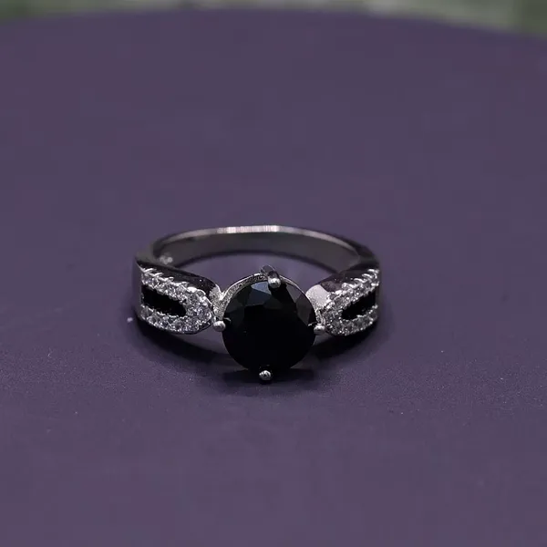 RINGS_>_LADIES_RINGS