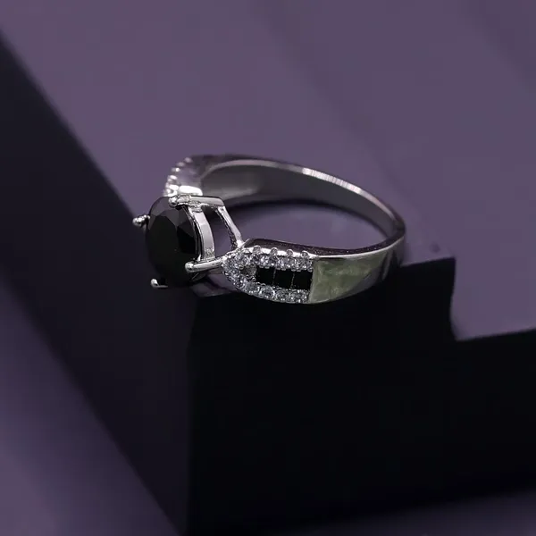 RINGS_>_LADIES_RINGS