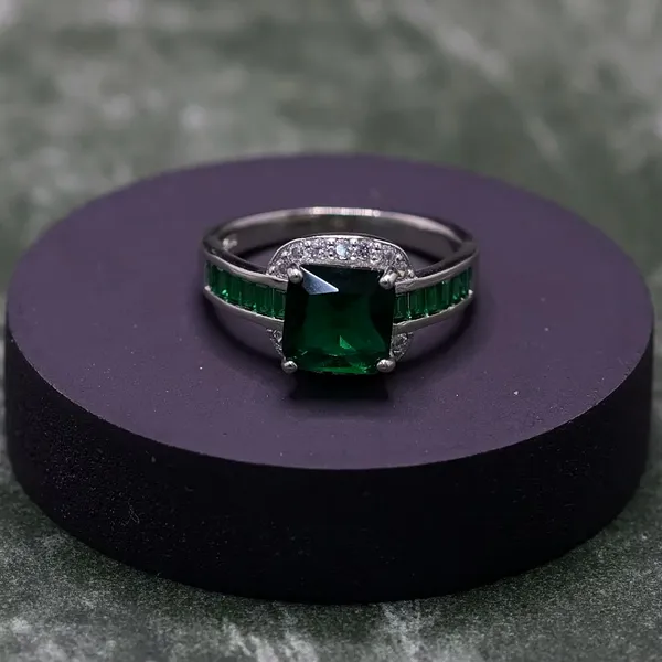 RINGS_>_LADIES_RINGS