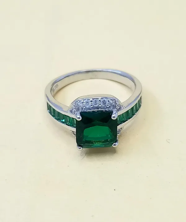 RINGS_>_LADIES_RINGS