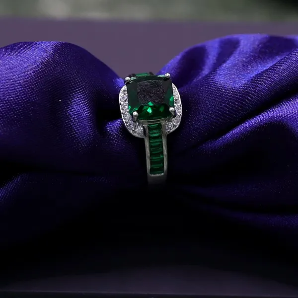 RINGS_>_LADIES_RINGS