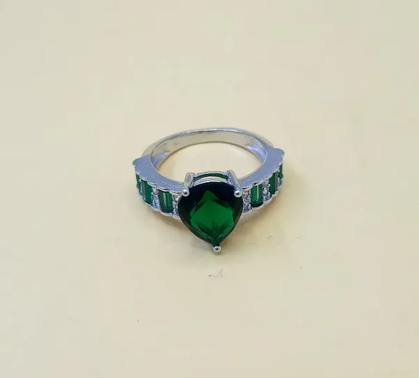 RINGS_>_LADIES_RINGS
