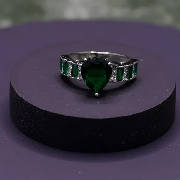 RINGS_>_LADIES_RINGS