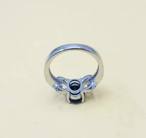 RINGS_>_LADIES_RINGS