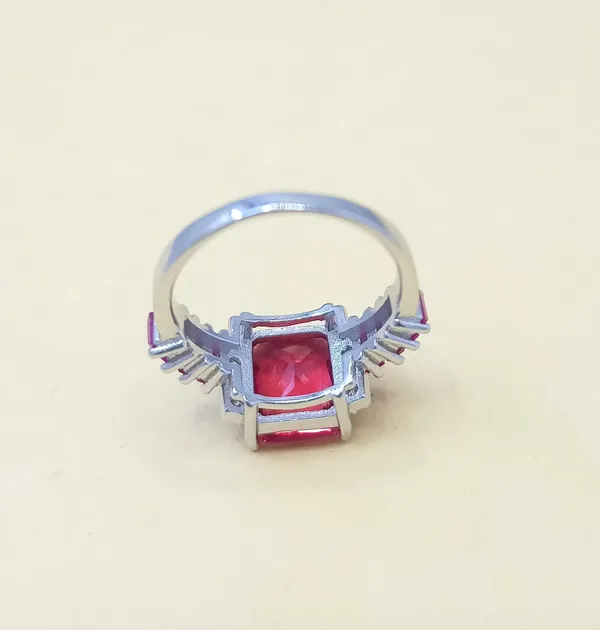 RINGS_>_LADIES_RINGS