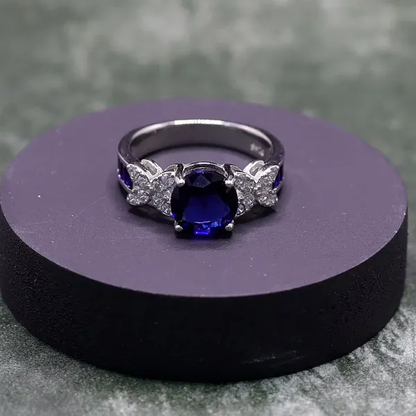 RINGS_>_LADIES_RINGS