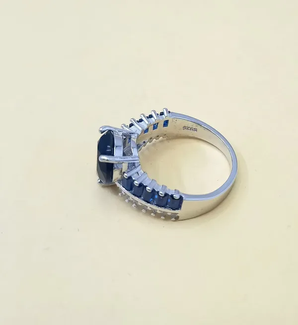 RINGS_>_LADIES_RINGS