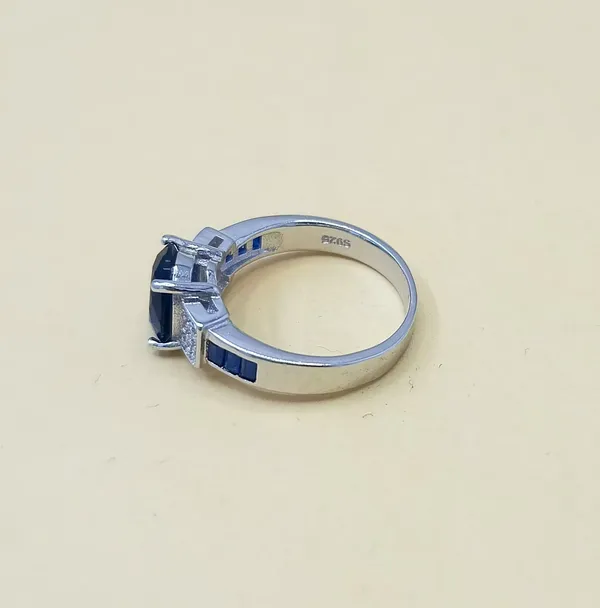 RINGS_>_LADIES_RINGS