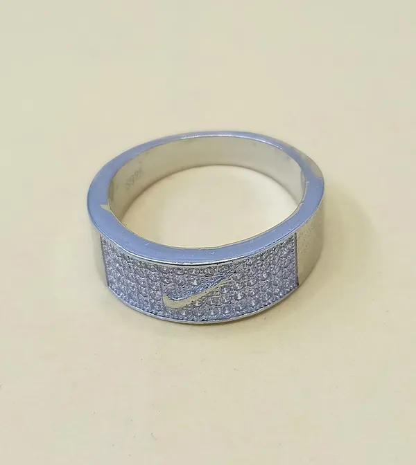 RINGS_>_GENTS_RINGS