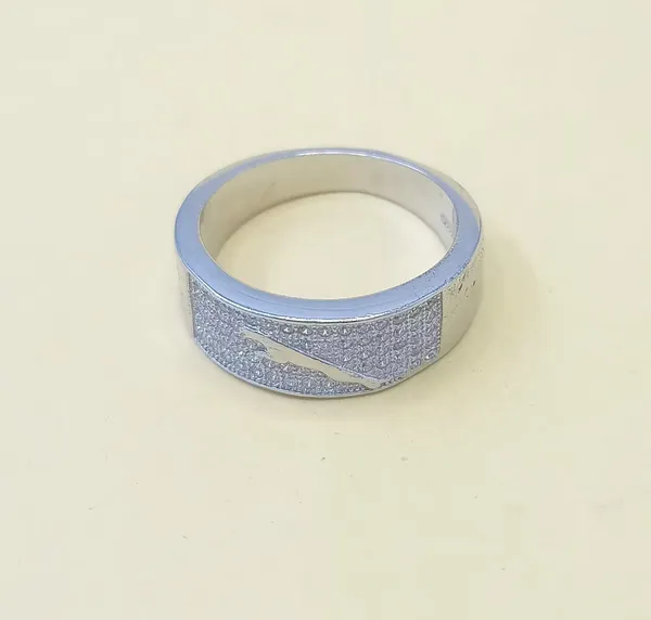 RINGS_>_GENTS_RINGS