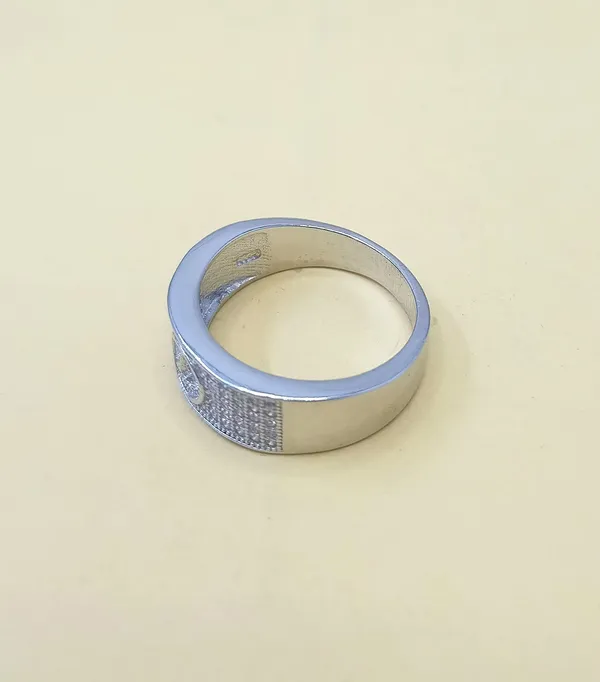 RINGS_>_GENTS_RINGS