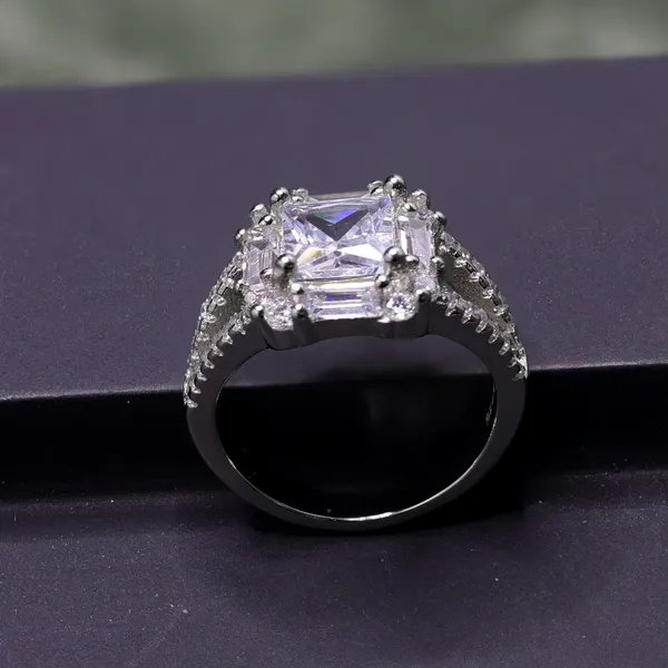 RINGS_>_LADIES_RINGS