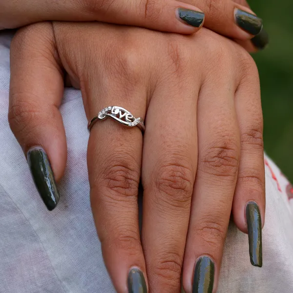 White_Silver_Elegant_Rings_For_Women