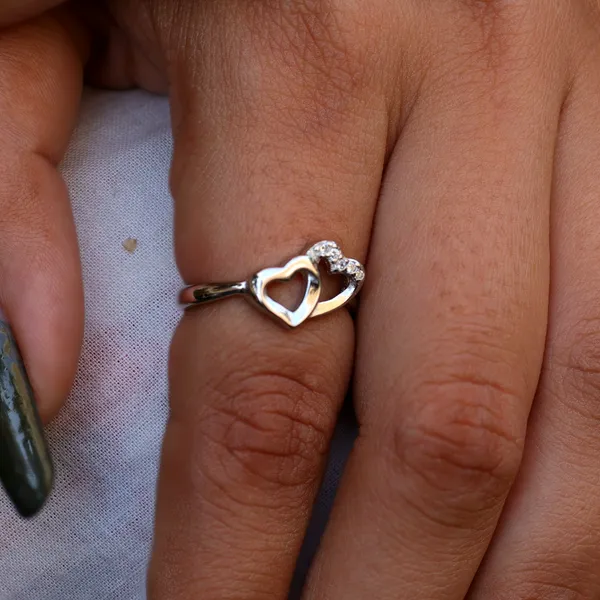 White_Silver_Elegant_Rings_For_Women