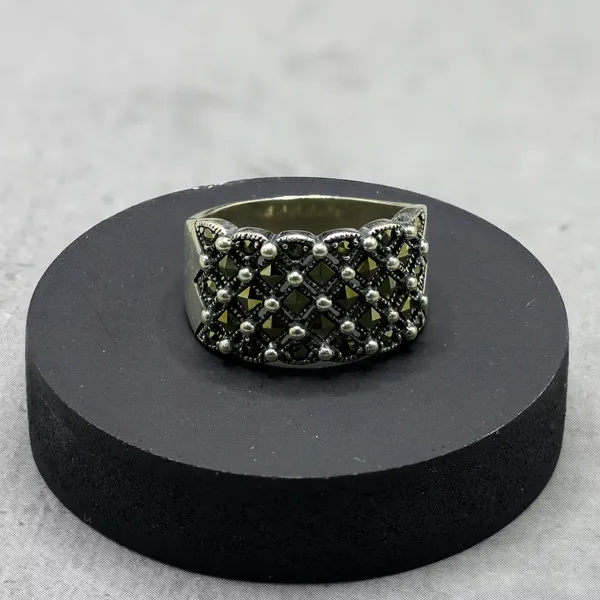 RINGS_>_LADIES_RINGS