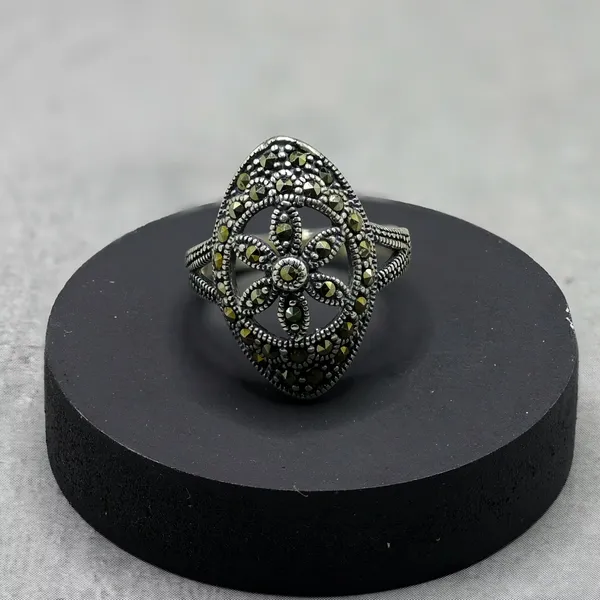 RINGS_>_LADIES_RINGS