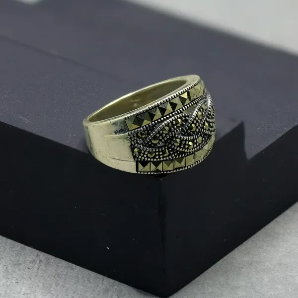 RINGS_>_LADIES_RINGS