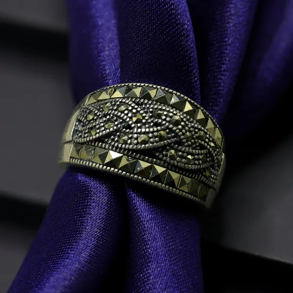 RINGS_>_LADIES_RINGS