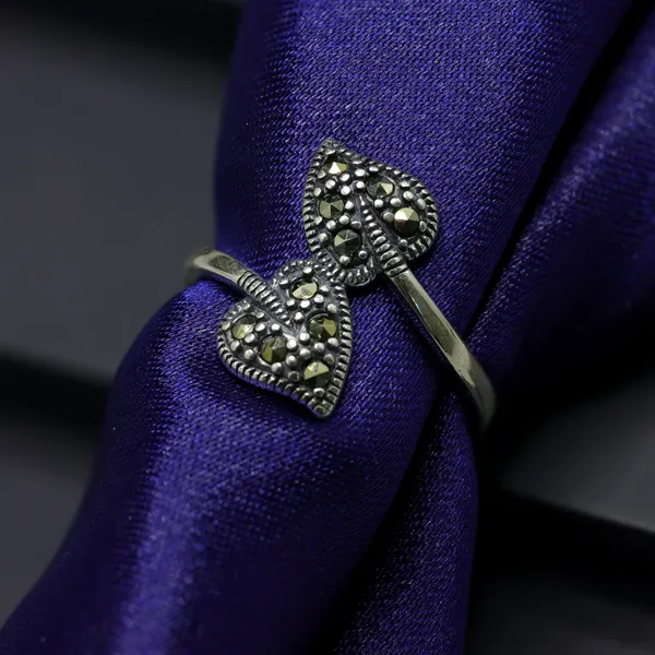 RINGS_>_LADIES_RINGS