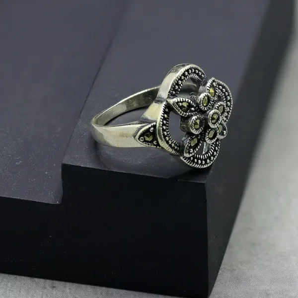 RINGS_>_LADIES_RINGS