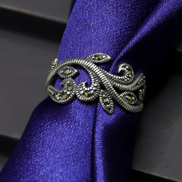 RINGS_>_LADIES_RINGS