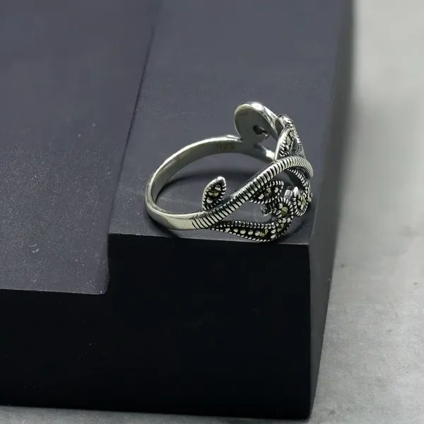 RINGS_>_LADIES_RINGS