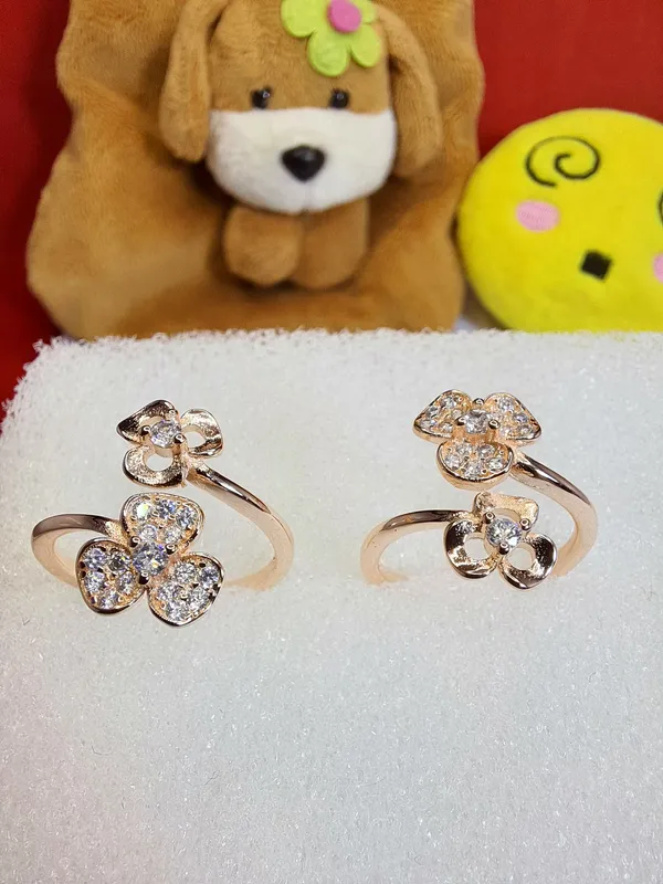 Elegant_Toe_Ring_For_Women