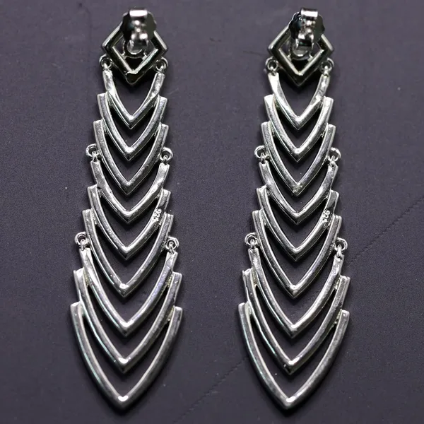 EAR_RINGS_>_EAR_RINGS