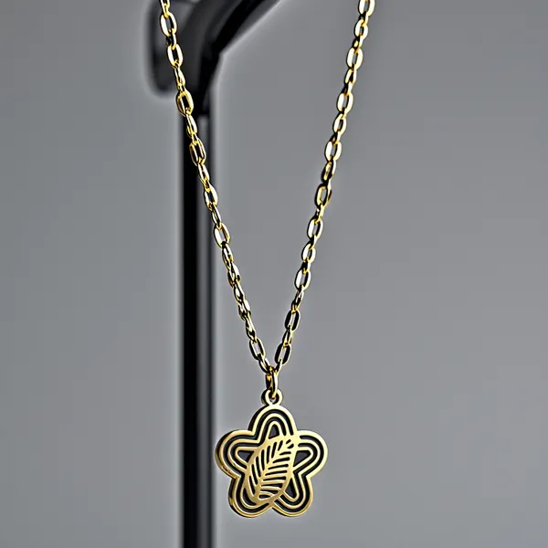 Floral_Interlace_Anti-Tarnish_18K_Gold_Plated_Pendant_Necklace