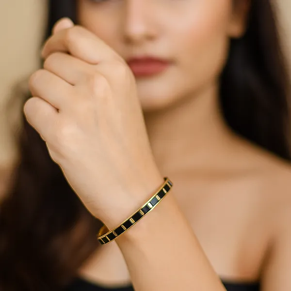 Anti-Tarnish_18K_Gold_Plated_Black_Enamel_Luxe_Bracelet
