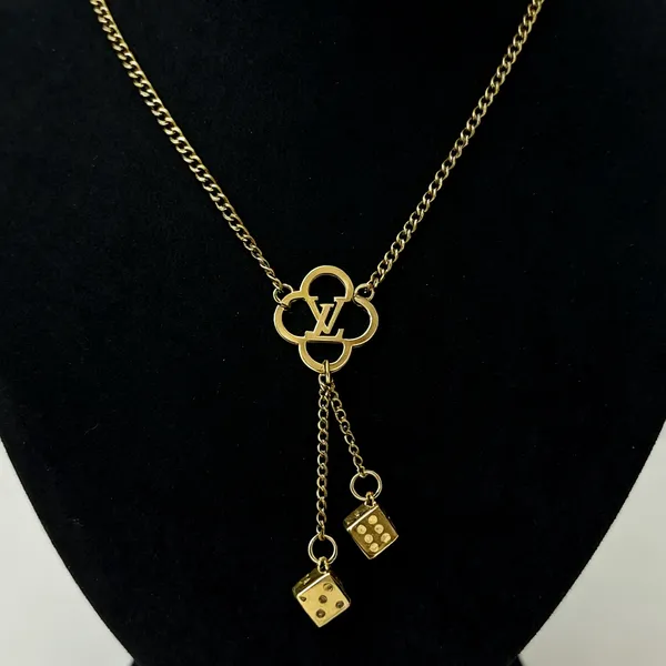 Golden_Dice_Charm_Clover_Necklace