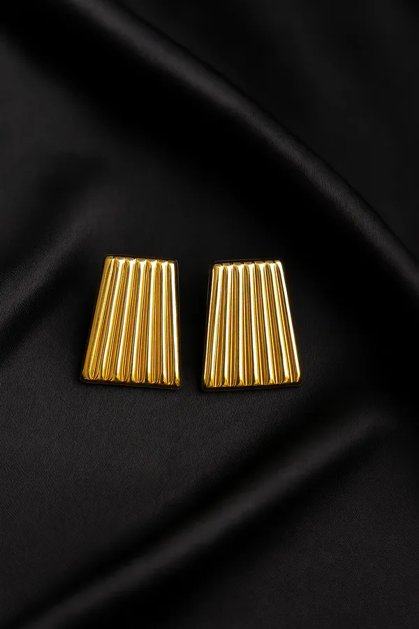 Anti-Tarnish_Pleated_Rectangle_Stud_Earrings