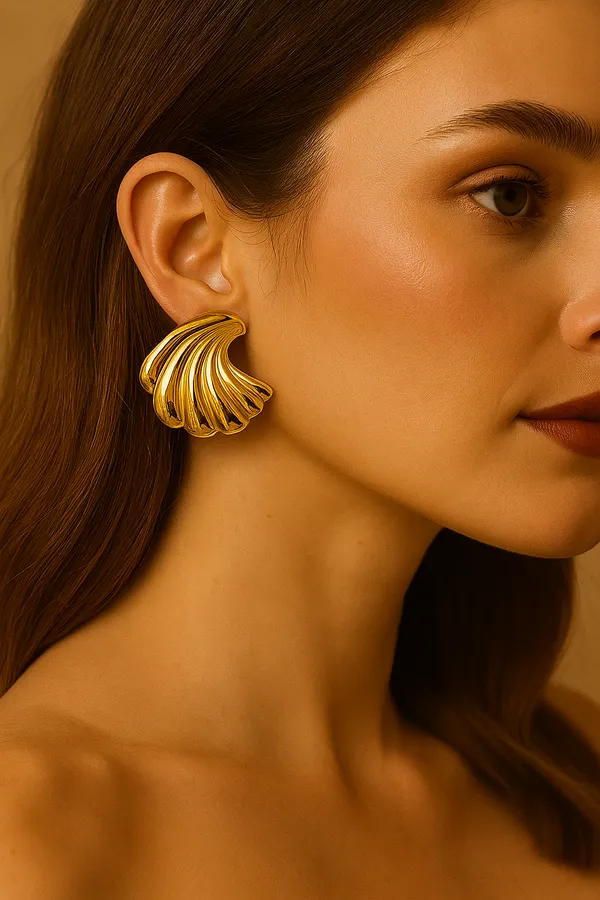 Anti-Tarnish_Sculpted_Shell_Stud_Earrings_Gold