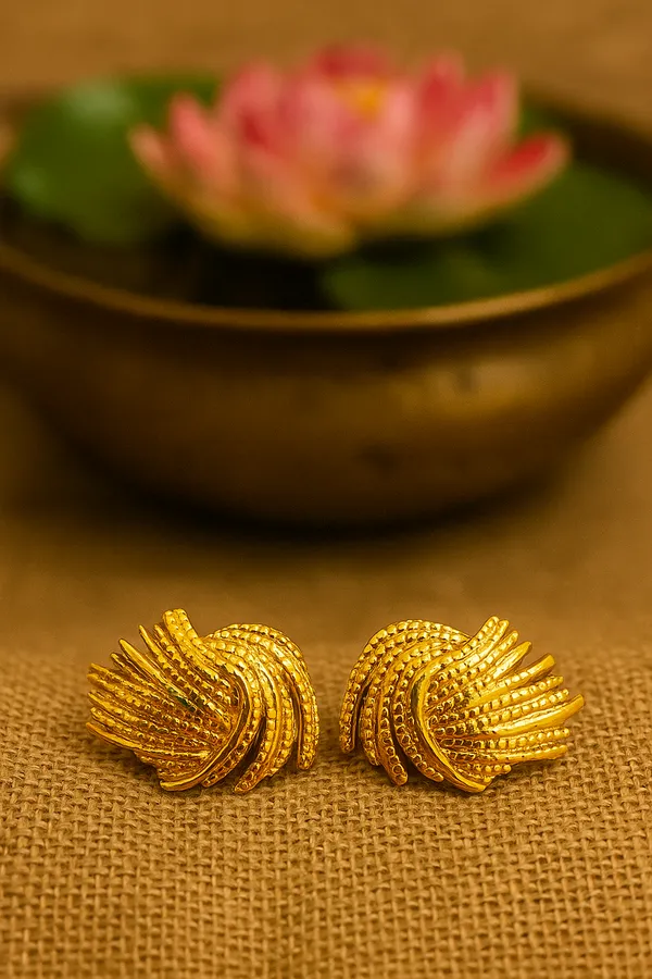 Anti-Tarnish_Textured_Spiral_Stud_Earrings_Gold