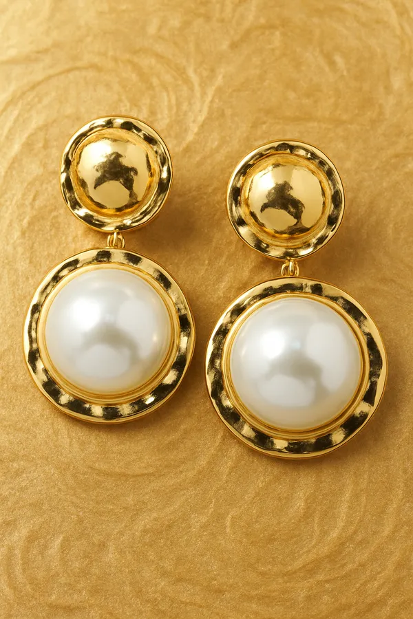Anti-Tarnish_Pearl_Glow_Statement_Earrings