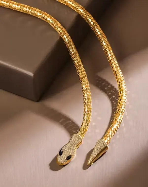Luxe_Gold_Snake-Design_Lariat_Necklace