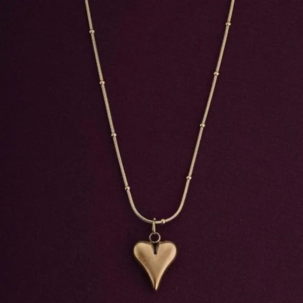 Golden_Heart_Pendant_Necklace