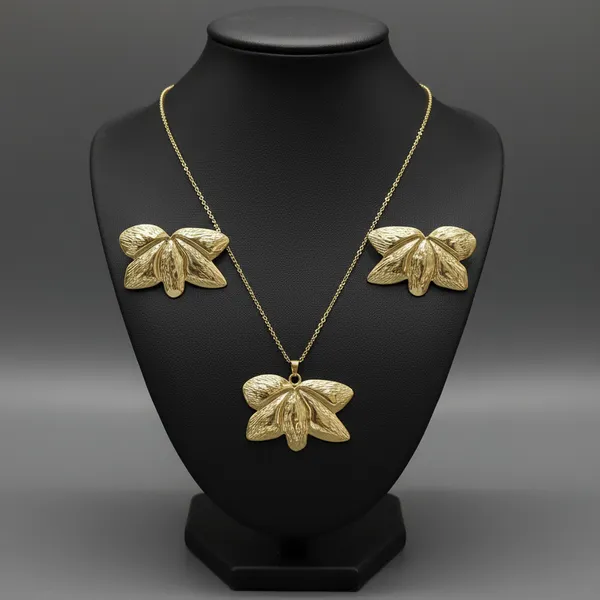 Golden_Luxe_Floral_Leaf_Necklace_Set