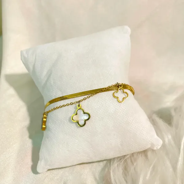 Golden_Clover_Charm_Dual_Chain_Bracelet