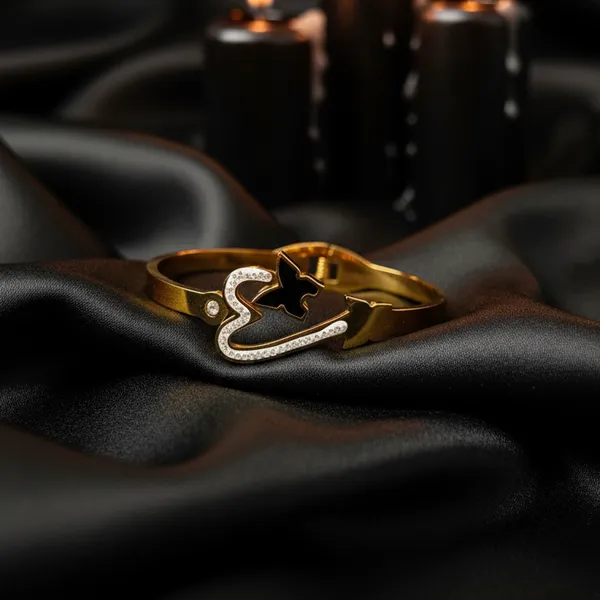 Golden_Anti-Tarnish_Heart_&_Star_Designer_Bangle