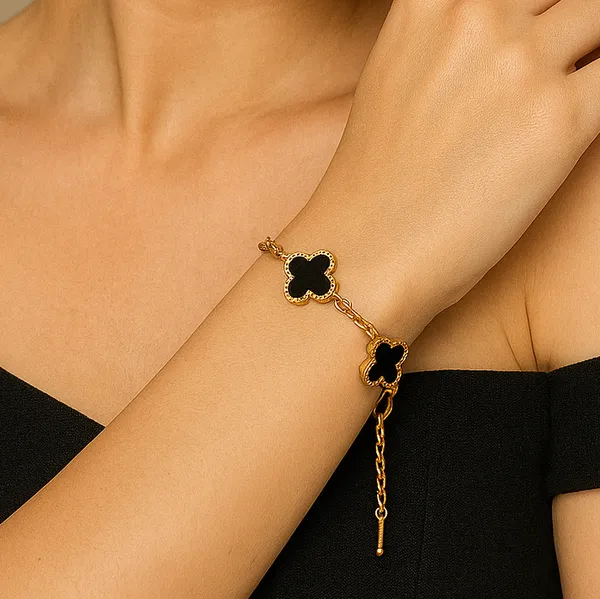 Anti-Tarnish_Black_Clover_Charm_Bracelet_Gold_Tone