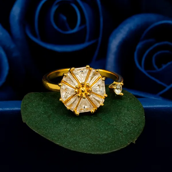 Radiant_Glow_Gold-Plated_Square_Crystal_Adjustable_Ring