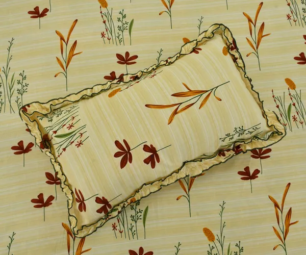 Cream_Cotton_Luxurious_5_Piece_Bedsheet_Set_(1_King_Size_Flat_Bedsheet,_2_Decorative_Frill_Pillow_Covers_&_2_Decorative_Frill_Square_Shaped_Cushion_Covers_With_Fillers)