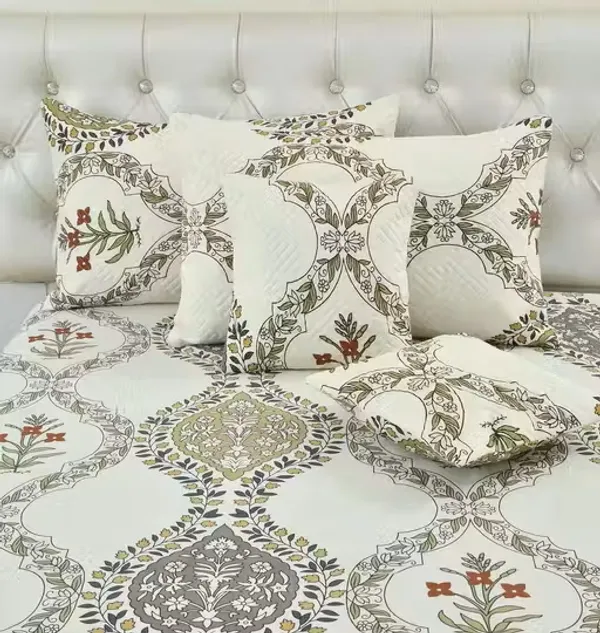 White_Cotton_Luxurious_5_Piece_Bedsheet_Set_(1_King_Size_Flat_Bedsheet,_2_Quilted_Pillow_Covers_&_2_Quilted_Square_Shaped_Cushion_Covers_With_Fillers)