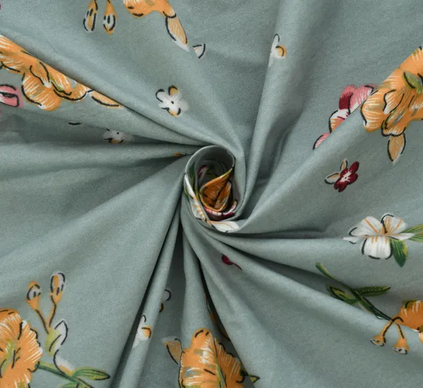 Green_Cotton_Luxurious_5_Piece_Bedsheet_Set_(1_King_Size_Flat_Bedsheet,_2_Decorative_Frill_Pillow_Covers_&_2_Decorative_Frill_Square_Shaped_Cushion_Covers_With_Fillers)