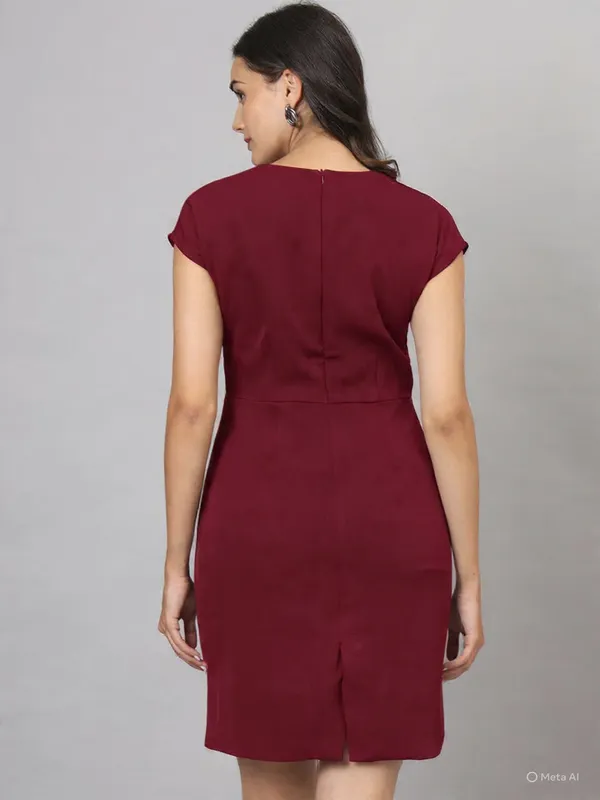 Maroon_Solid_Asymmetric_Dress_For_Women