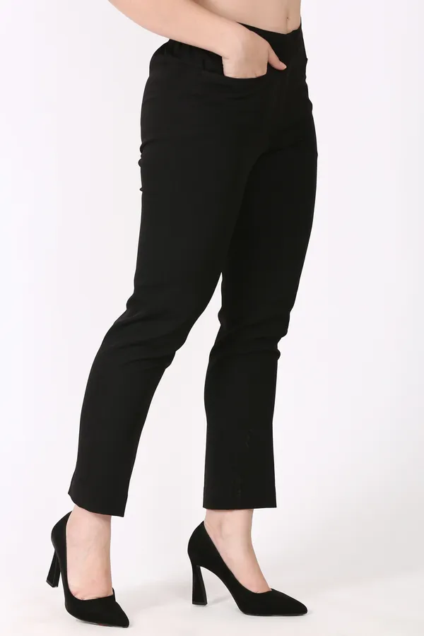 Black_Slim_Fit_Elastic_Trouser_For_Women